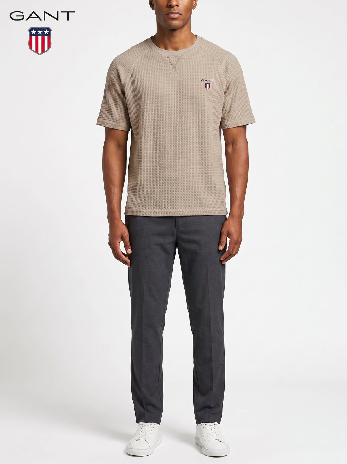 GANT™ ensiluokkainen kuvioitu t-paita — Beige