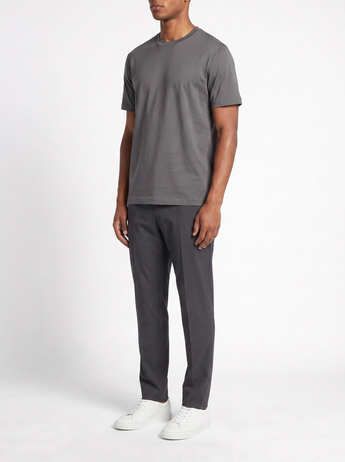 Ylellinen t-paita – Harmaa