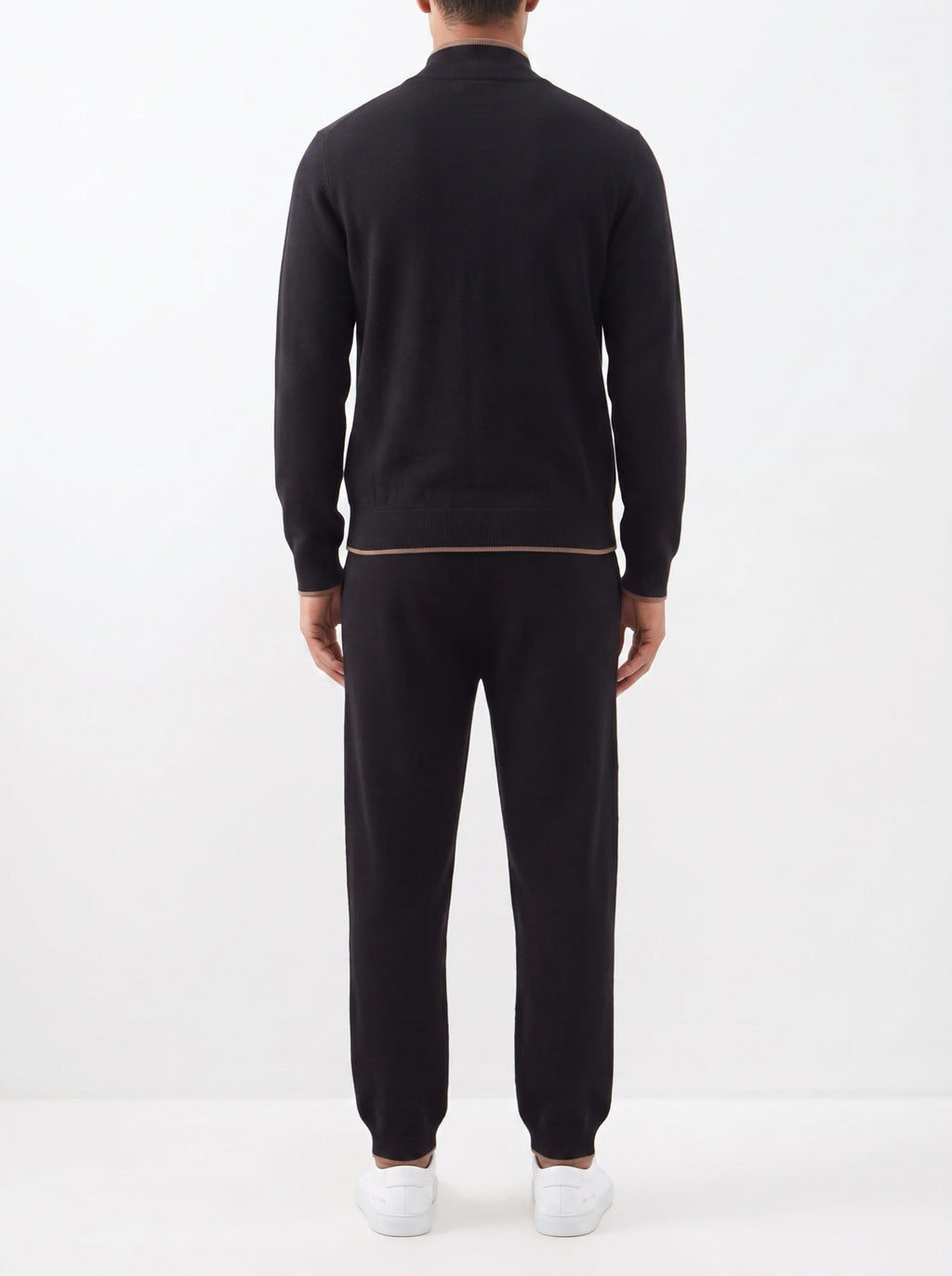 Weekend Joggers -collegehousut – Musta