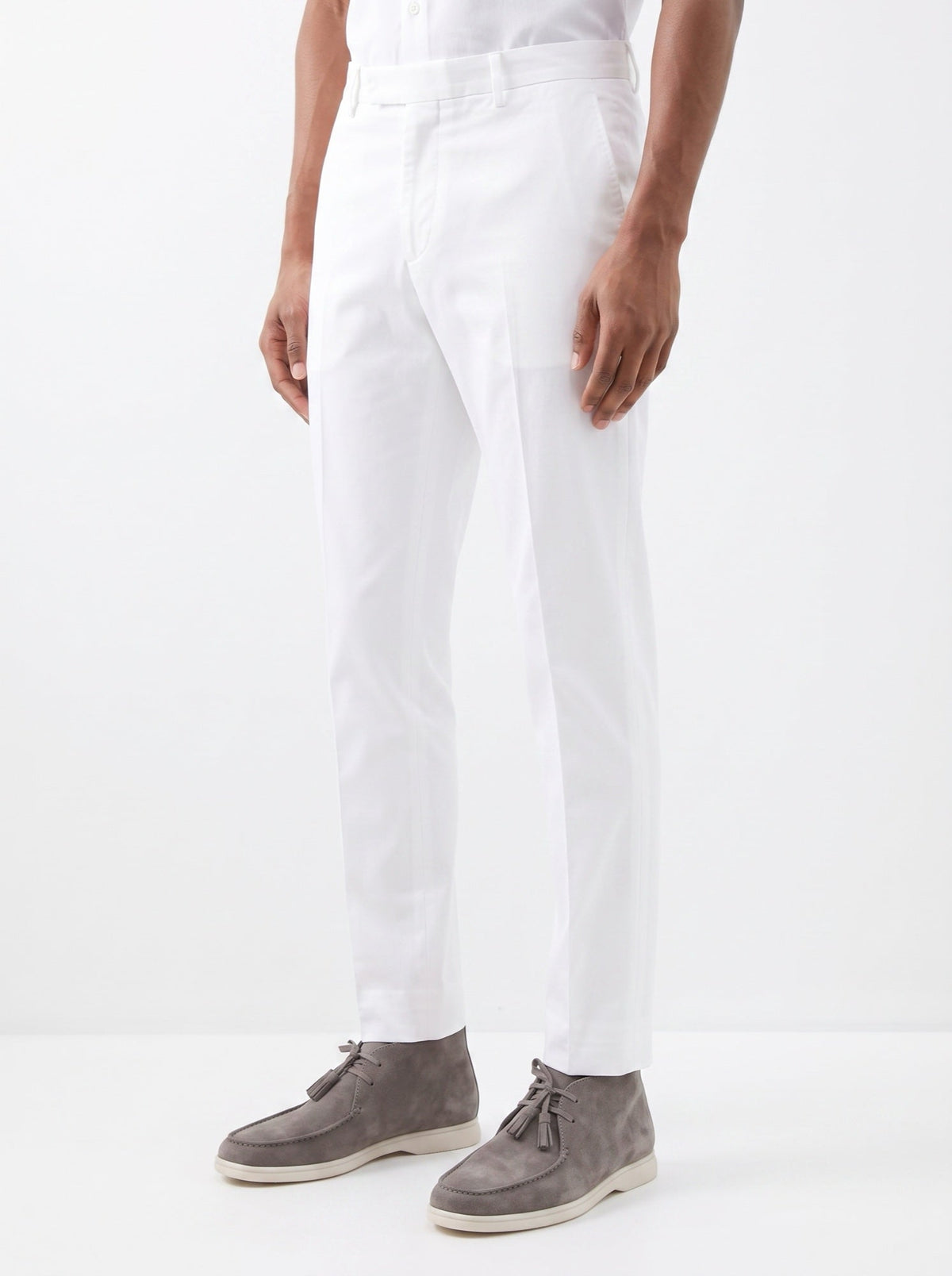 Harmaat nauhalliset loaferit