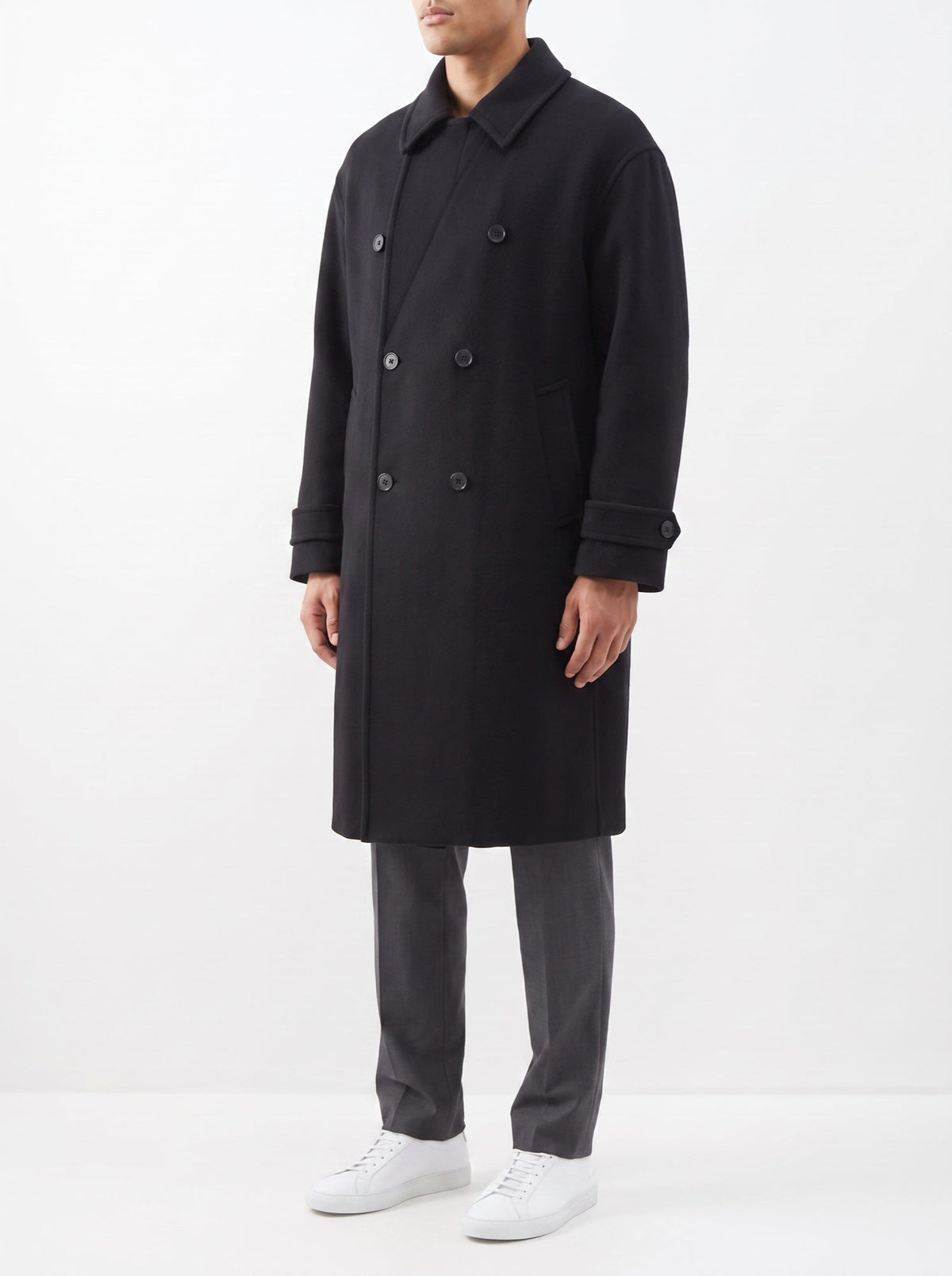 The Classic Reversible Wool Overcoat -villakangastakki — Musta — viistosti