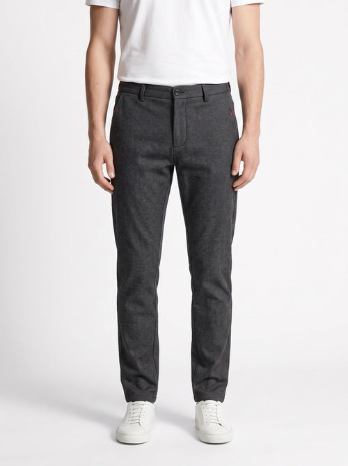 24/7 Pants -housut — Tummanharmaa — edestä
